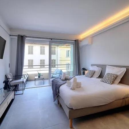 Luxury - Stunning With Terrace To Rent Grand *